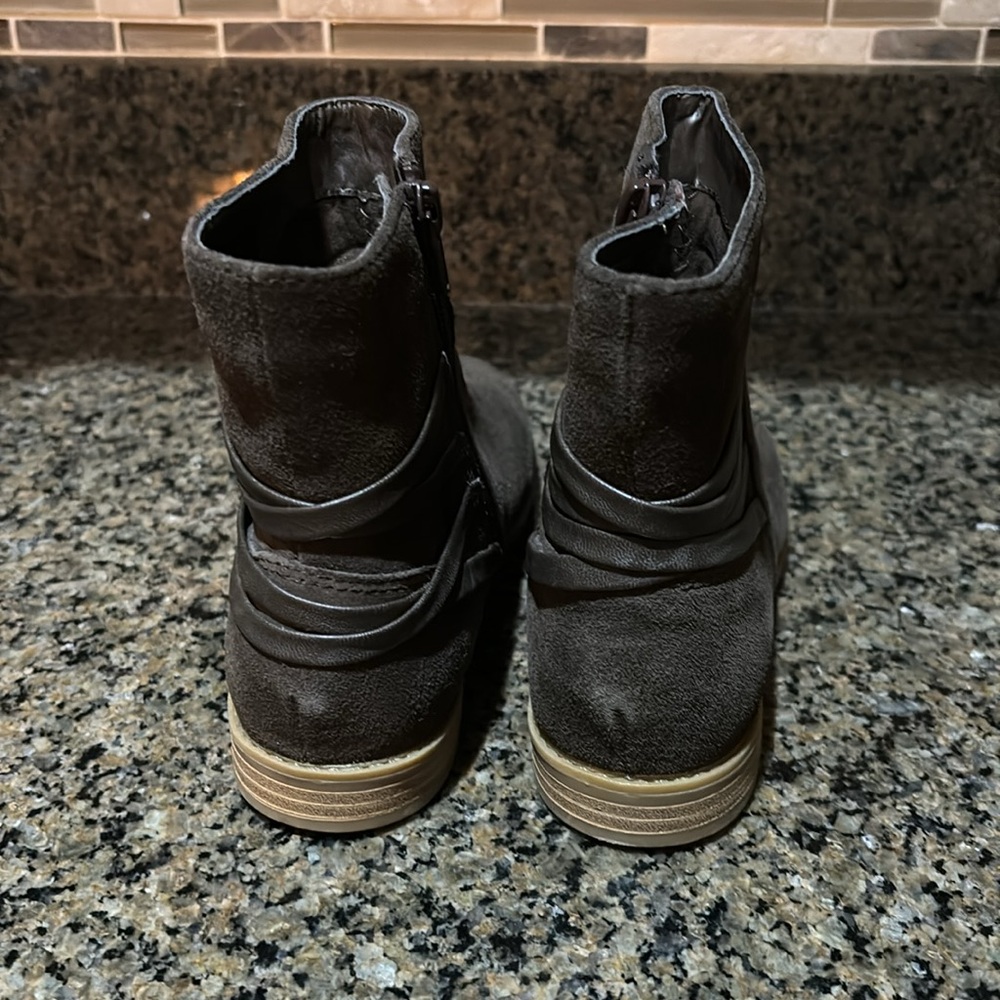 Stride Rite chocolate brown booties - Picture 4 of 8